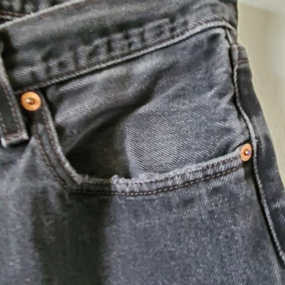 Vintage Levis 501 Mens 32x32 Black Button Fly Straight Leg Faded Frayed Classic - Picture 12 of 14